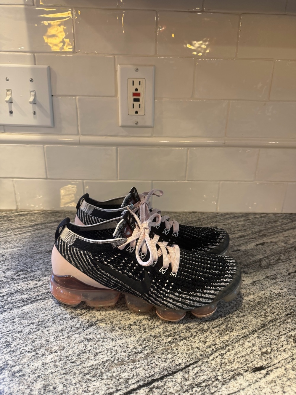 Women’s Nike Air VaporMax Flyknit 3 Black Barely Rose CU4748-001 Size 8